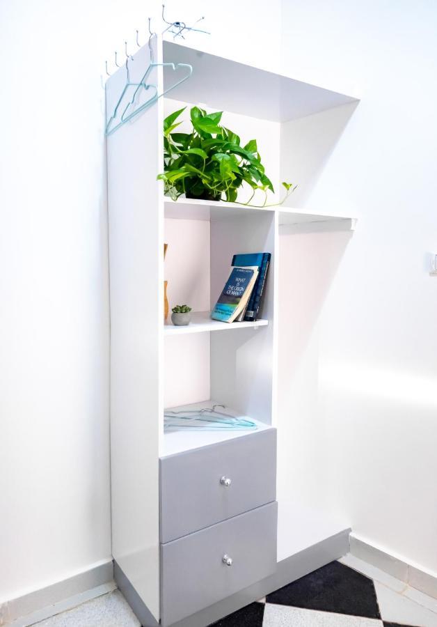 دهب White Flat Studios المظهر الخارجي الصورة